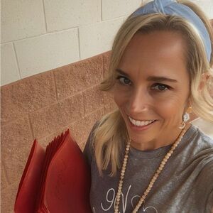 Meet your Posher, Courtney